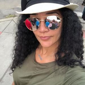 Meet your Posher, Kelly